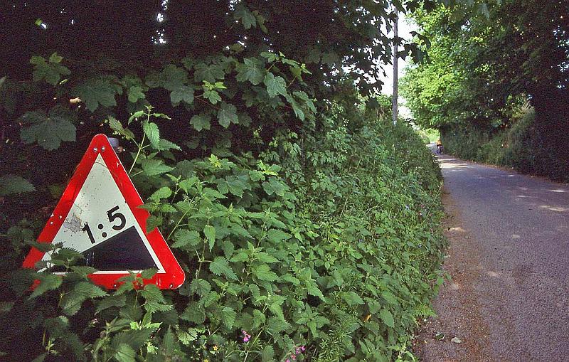 WT 2700 330-31 UK 1992-1.jpg